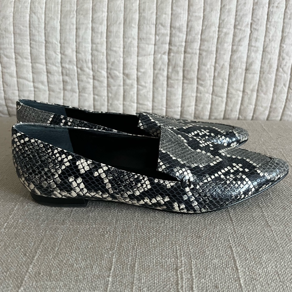 Marc Fisher Zurri Pointed Toe Snakeskin Flats Loa… - image 3